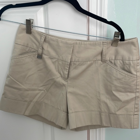 WOMENS Size 6 Express shorts - Picture 1 of 3